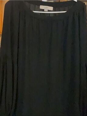 Loft Sz Small Ptp 21 1/2 Length 27 100% Poly